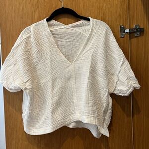 Perfect summer beach top, worn twice!